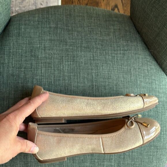 Vionic Women Minna neutral metallic ballet flat comfort shoe Beige Gold 7.5 READ - Picture 12 of 14
